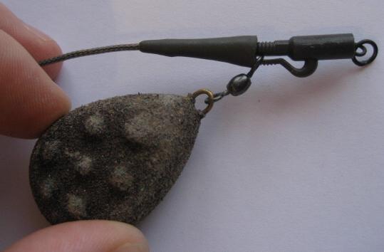 Using lead safety clips for fixed Carp Fishing rigs methods and tactics